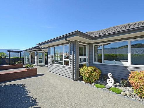35 Riverstone Drive, Riverstone Terraces