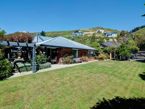 1 Pukeuri Lane, Hillsborough
