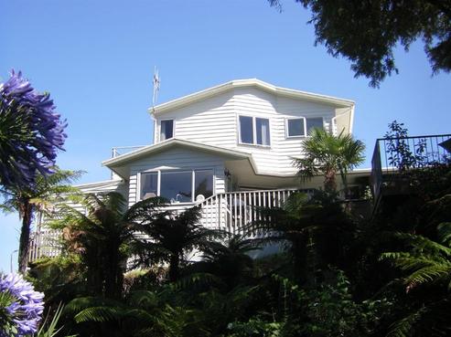 12 Beachman Grove, Hilltop