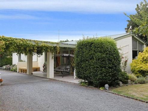 38 Guys Road, Yaldhurst