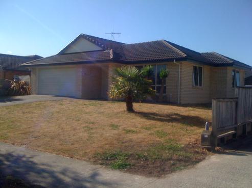 15 Holford Place, Huntington