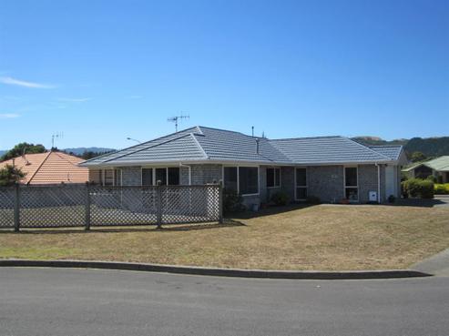 28 Realm Drive, Paraparaumu