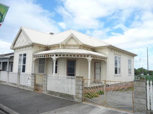 525 Marine Parade, Napier South
