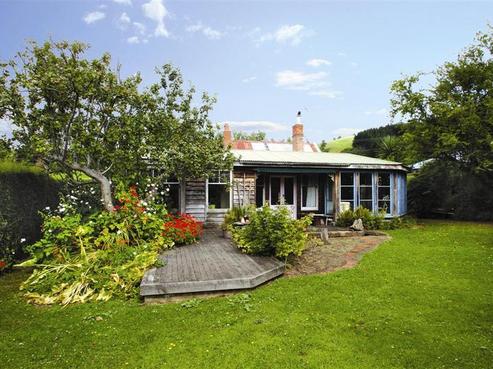 64 Hall Road, Sawyers Bay