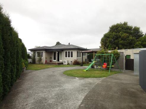 606A Elm Road, Akina