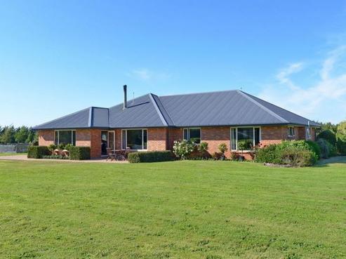 521 Courtenay Road, Darfield