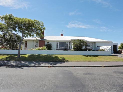 581 Tay Street, Hawthorndale