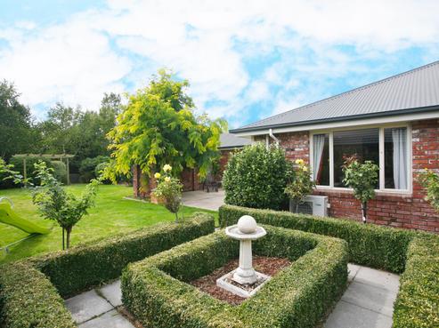 3 Bracken Common, Rolleston