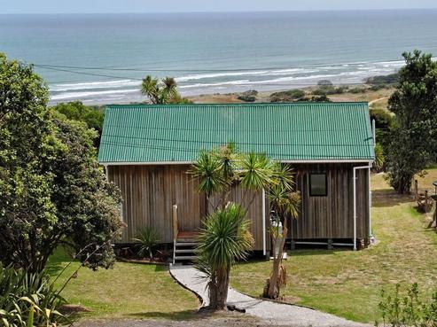 66 Domain Crescent, Muriwai