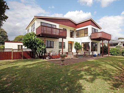 27 Ronald Avenue, Glenbrook