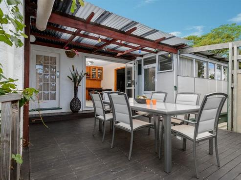 15 Maitland Avenue, Stoke