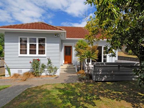 61 Plunket Terrace, Hamilton East