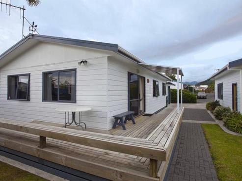 112B Lincoln Road, Whangamata
