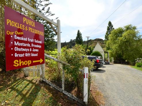 18 Ahuroa Road, Puhoi