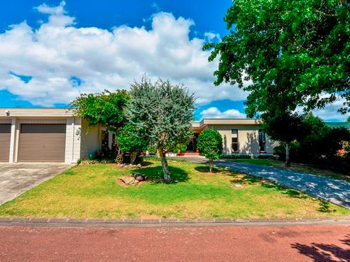 9 Ganymede Place, Half Moon Bay