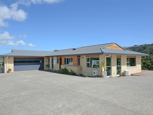 45A Kirton Drive, Riverstone Terraces