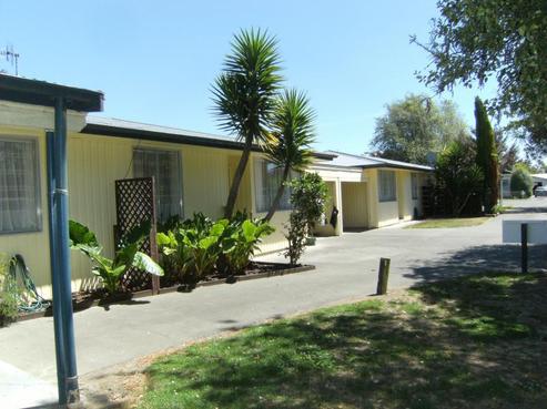 1023 Konini Street, Mahora