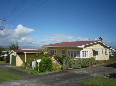 121 Grafton Road, Thames