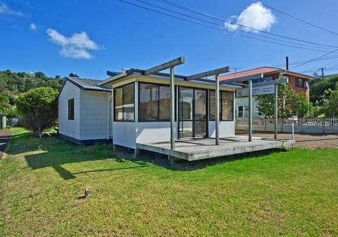 4 Blake Street, Surfdale