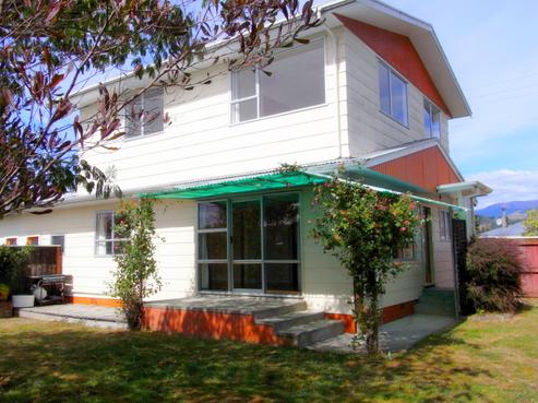 16A Bryant Road, Brightwater