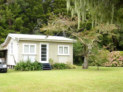 8 Seaview Road, Paihia