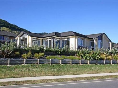 89 Washbourn Drive, Richmond