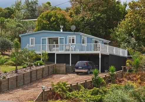 1 Park Road, Surfdale