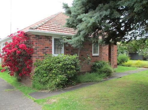 124 Grey Street, Springvale