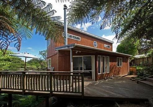 56 Ocean Road, Surfdale