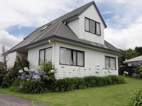 1/6 Clarion Place, Glendene