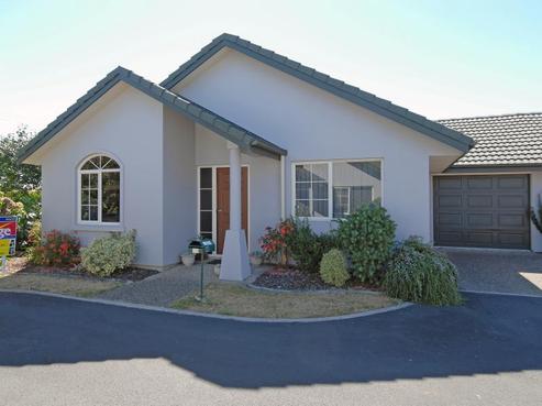 40/16 Rototuna Road, Flagstaff