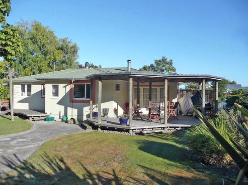 106 Norton Road, Akina