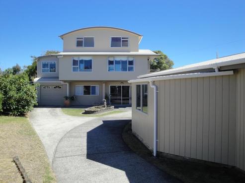 303 Hauturu Street, Whangamata