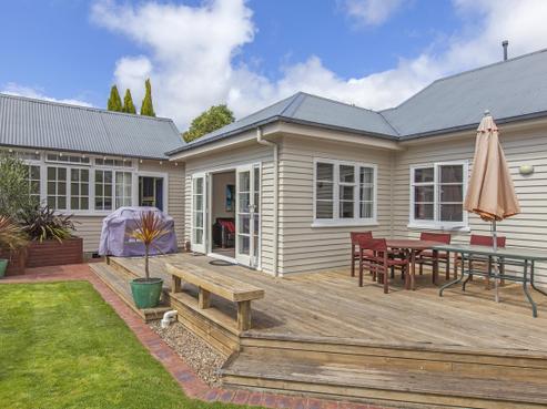 131 Waterloo Road, Central Hutt