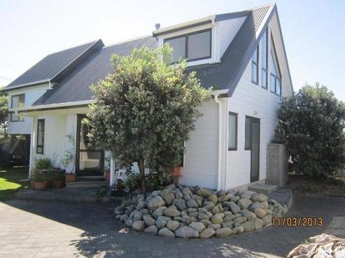 38 Moana Street, Otaki Beach