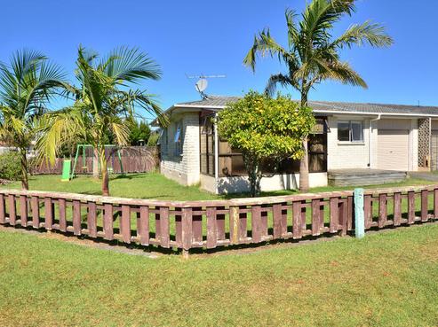 1A Melanie Place, Orewa
