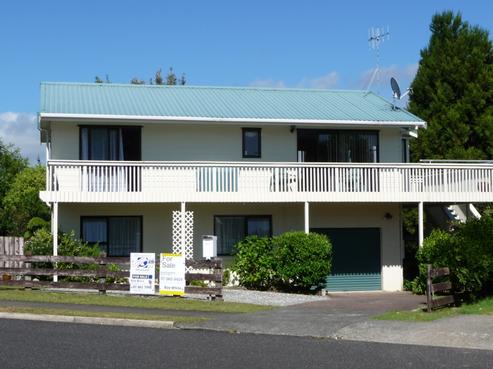 311 The Drive, Whangamata