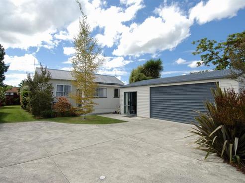 707 Whitehead Road, Saint Leonards