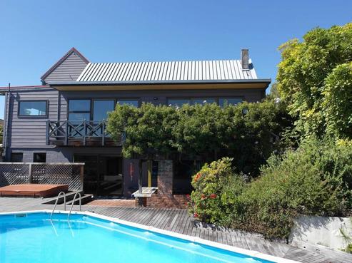 98 Arapiki Road, Stoke