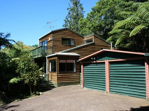 4 Tui Crescent, Waiatarua