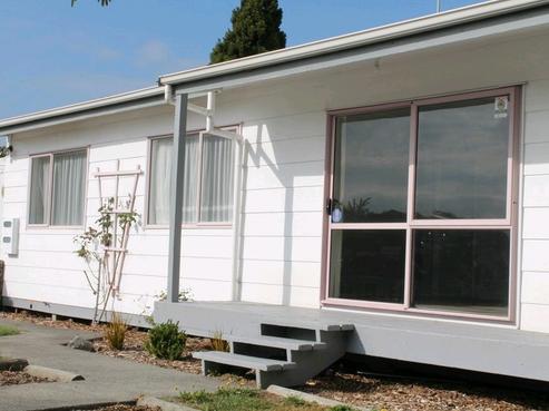 94A Clayton Road, Mangakakahi