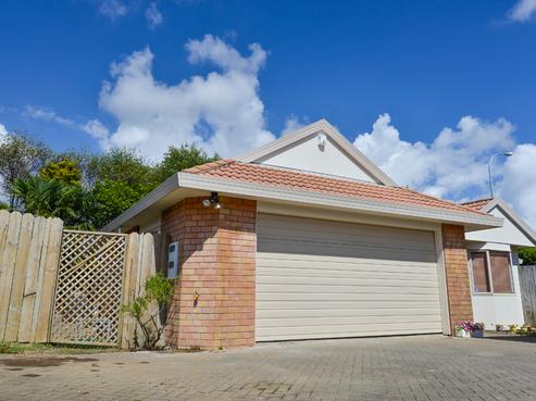 2/10 Fencotie Place, Northpark