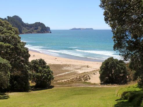 130 Oratia Place, Onemana