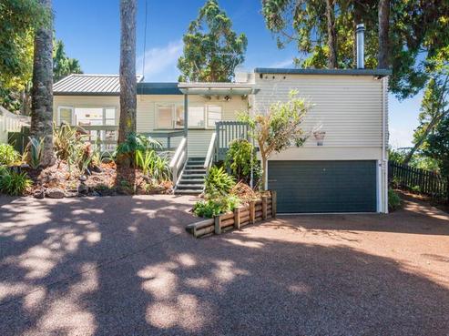 6 Tinopai Road, Titirangi