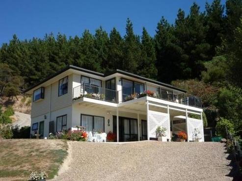 22 Monalua Avenue, Purau