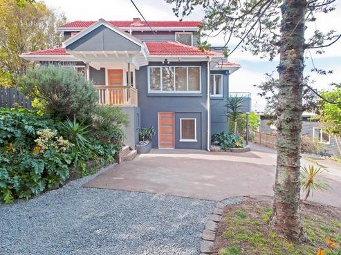 26 Arapito Road, Titirangi