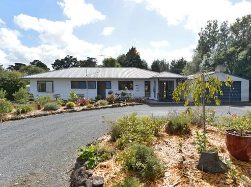 264 Apotu Road, Kauri
