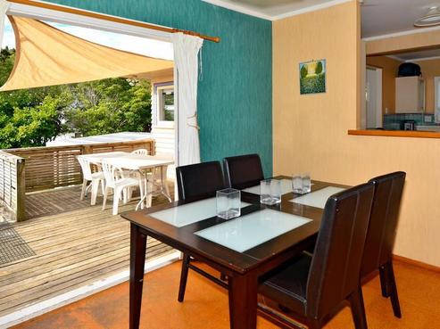 12 Vandeleur Avenue, Birkdale