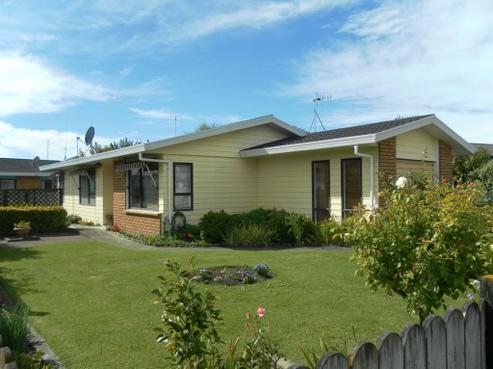 2/1 Frickleton Street, Taradale