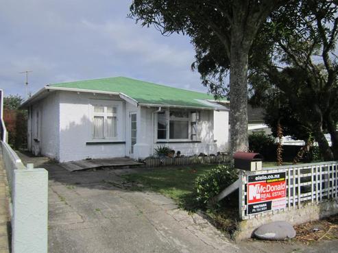 1 Hutchins Street, Waitara